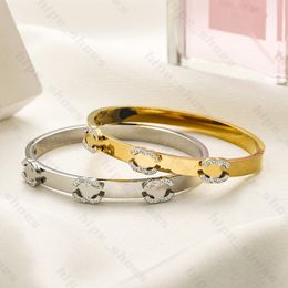 Elegant Designer Alphabet Bracelet, Premium Quality Luxury Fashion Accessory for Both Men and Women, Ideal for Anniversaries and Memorable Gifts