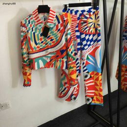 women designer two piece set fashion Retro pattern printed long sleeve hooded zipper overcoat+Bundle foot casual trousers Jan 20