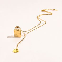Luksurys designerski naszyjniki dla kobiet eleganckie listę sercową naszyjnik o wysokiej jakości łańcuchach biżuterii