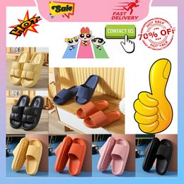 Slippers Soft Sole Pillow Women Double Buckle Thick Platform Cloud Slides Sandals anti slip wear-resistant Woman Summer Slip Flip luxury sandals Flat Slipper