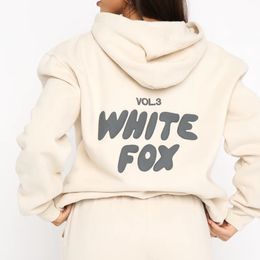 Set di tute da donna firmate White Fox Due set da 2 pezzi Abbigliamento Sportivo Pullover a maniche lunghe con cappuccio Tute Primavera Autunno Inverno Regalo