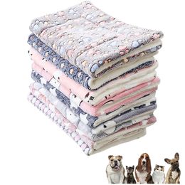 Pet Sleeping Mat Flannel Dog Cat Bed Blanket Puppy Sleep Mat Mattress Cushion Thickened Warm Pad HW0178