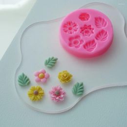 Baking Moulds Small Daisy Flower Leaf Mold Silicone Cupcake Jelly Candy Fondant Cake Decoration Tool Chocolate Figure