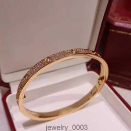 gold bracelets ladies bracelet designer diamond luxury Advanced materials Jewellery width 7MM hidden inlay technology fade womens Diamonds 0077