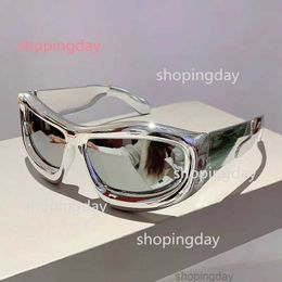 Sunglasses Fashion Punk Sports 2024 Luxury Designer Silver Mirror Y2k Sun Glasses Men Women Bat Rectangle 2000s Eyewear 01N7LD