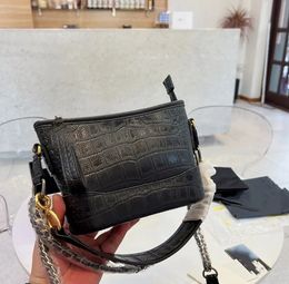 Beautiful and functional type bag Genuine black Leather handbag Wide Shoulder Straps High Capacity Retro Chain Totes Designer Handbags