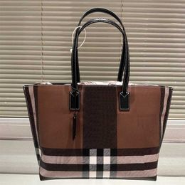 Hip bube Brown Chequered Tote Bag Large capacity Shopping Bags Women Plaid Shoulder bags Purse Handbag Waterproof Canvas Package Internal Zipper Top Quality 231115