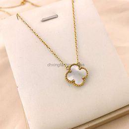 Designers Jewellery clover High quality clover necklace womens single flower doublesided pendant black and white Fritillaria red chalcedony agate collarbone chain