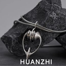 Necklaces HUANZHI Irregular Silver Colour Unisex Necklace Y2K Futuristic Star Ring Pendant Snake Bone Chain Cyberpunk Jewellery for Women Men