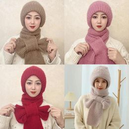 Berets Outdoor Riding Women Winter Warm Plush Hat And Scarf All In One Thickened Hooded Ear Protection