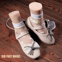 Costume Accessories Platinum Silicone Mannequin Poseable Kid Foot Model for Tatoo Acupuncture Practice Jewelry Shoes Socks Display