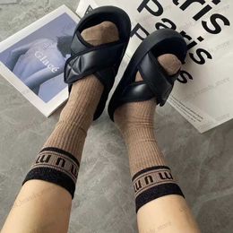 Men's Socks Laides Women 1 Pairs Letter Print Cotton Socks Gray Khaki Designer Breathable Tube Cute Sock T240122