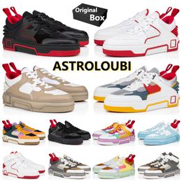 Avec boîte Designer Robe Chaussures Astroloubi Baskets de luxe Plate-forme Baskets Noir Rouge Superpositions Toile Cuir Lettre Rivet Hommes Femmes Jogging Chaussure de marche