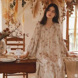 Women's Sleepwear Women Sweet Satin Full Sleeves Printed Nightdress Mid-Calf Loose Design Casual Home Dresses French V-Neck Nightgowns