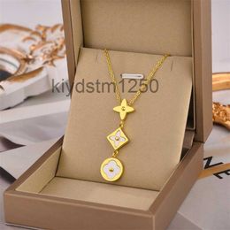 Stainless Steel Jewellery Designer Necklace Cuban Link Moissanite Men Heart Paperclip Hip Hop for Woman Sterling Silver Christmas 7F1U