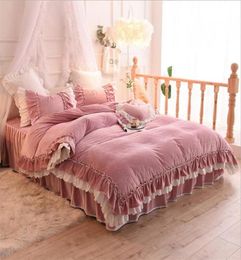 Romantic Lace Princess Bedding Suits Quilt Cover 4 Pics Ruffles Duvet Bedding Sets Supplies Home Textiles3836109