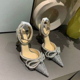 Designer Glitter Bowties Décolleté Scarpe da sera con strass impreziositi da cristalli Sandali con tacco a rocchetto Sandali con tacco da donna Scarpe eleganti con cinturino alla caviglia Calzature di fabbrica