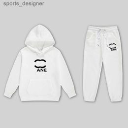 C Kids Luxury Designer Tracksuits For Boys Girls Children Hoodies Pants Kids Tracksuit Winter Sweatershirt Hoodie Sweatershirts Big Kid Clothes Baby Toddle''gg''1SF2