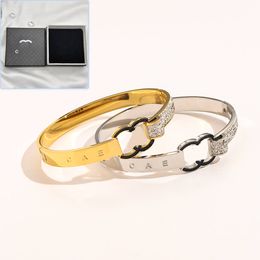 Stainless Steel Gold Plated Luxury Bangle Design for Women Boutique Bangle High Quality Gold Plated Charm Jewellery Bracelet Birthday Travel Gift Bangle With Box