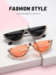 Sunglasses Luxury Brand Clear Shades Sunglasses Women Designer Half Frame Rhinestone Diamond Eyeglasses Retro Bling Sun Glasses men UV400 YQ240120