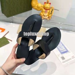 Designerin Frau Sandalen Hausschuhe gleiten Männer Slipper Ausrüstungsboden Flip Flops Frauen Luxus Sandale Mode Kausal Flip Flop0001