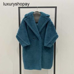 Top Maxmaras Teddy Bear Coat Womens Cashmere Coats 2024 Autumnwinter Star Style Peacock Blue Fur Particle Sheep Camel Fleece Medium Length Out