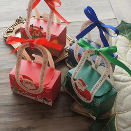 Gift Wrap 12pcs Red Green Christmas Santa Elk Paper Box With Handle Ribbon As Candy DIY Packaging Gifts Party Favours Decoration Use