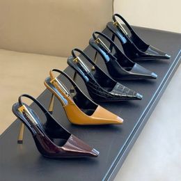 Новинка 2024 года, туфли-лодочки из лакированной кожи с пряжкой и пяткой на пятке, сандалии на шпильке, женские дизайнерские вечерние туфли с квадратным и острым носком, размеры 35-42, 11,5 см.