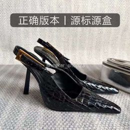 Sexy Lourent Shoe Saiint Designer High Heel Lady Pump 2024 New Black Single Pointed Women's Elegant Sister Style Lacquer Leather Shoes French Sandals N7NN