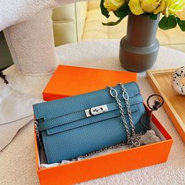 Chain Crossbody Bag Women Coin Purse Clutch Bag Fashion Plain Cowhide Genuine Leaher Silver Hardware Buckle Lock Decoration Intern258U