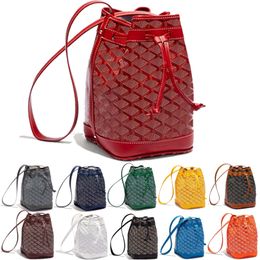 Pochette de alta capacidade PETIT FLOT l Bolsas de cordão de luxo Mulheres Mens Embreagem CrossBody Ombro Designer Bolsas clássicas de couro genuíno Totes balde bolsa de mão de viagem