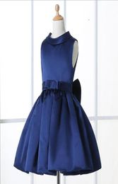 Flower Girl Dresses For Weddings Elegant Knee Length Crew Neckline Cap Sleeve Custom Kids Formal Wear Satin Dress6998780