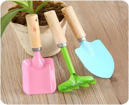 3 pcs Kids Manual Shovel Candy Color Garden Tools Mini Metal Trowel with Wooden Handle Gardening Rake Children5125665