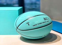 Ti ff any c o x spalding Merch basketball Balls Commemorative edition PU game girl size 7 with box Indoor and outdoor Earth LO7850464