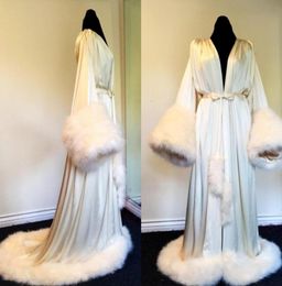 White Faux Fur Night Robe Bathrobes Wedding Bride Bridesmaid Robes Dressing Gown For Women Pajamas Sleepwear Pyjamas Custom7692858