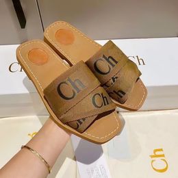 Slippers Designer Woman Sandal Man Flip Flop Tazz Clog Lady Heel Slide Luxury Woody Mule Flat Sandale Slip-on Loafers Summer Beach Platform Casual Canvas Outdoor Shoe