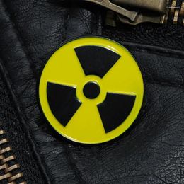 Brooches Nuclear Radiation Symbol Enamel Pin Natural Science Fun Spoof Hazard Warning Coat Lapel Backpack Hat Badge Jewellery Gift