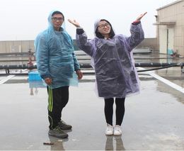 Disposable Rainwear PE Rain Coats Adult One time Emergency Rainwear Dustproof Waterproof Outdoor Travel Camping Must 0 37hj F6230405