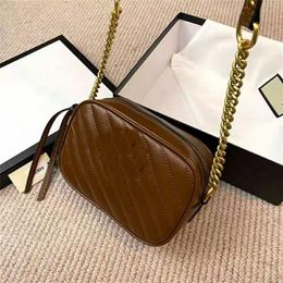 Newest Designer Golden Buckle Baguette Bag Heavy Chains Strap Cross Body Bags Real Leather Caramel Colour Shoulder Bag Twill Women192t