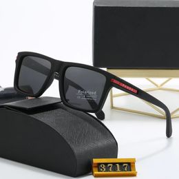 Modische Luxus-Designer-Sonnenbrille für Männer und Frauen, kleine ovale Brille mit zusammengedrücktem Rahmen, Premium-UV 400-polarisierte Sonnenbrille mit Box