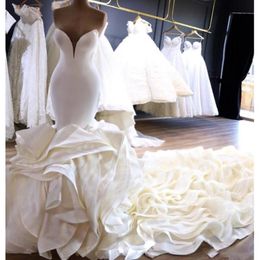 Luxury Cascading Ruffles Mermaid Wedding Dresses 2019 Chapel Train Plus Size Bellanaija Nigerian Arabic Country Bridal Gowns2431