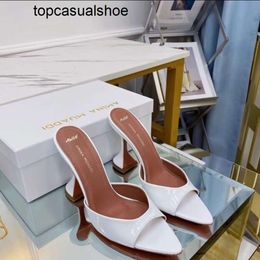 Amina muaddi Designers Womens Sandals High Heels Heeled Shoes Pointed Toesl Crysta Buckle Wedding Dress Heel Strap Genuine Leather Sole Sandal