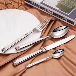 Camp Kitchen 4/8/12 Pieces High Quality 18/10 Stainless Steel Cutlery Set with Knives Forks Spoons Mirror Polished Dishwasher Safe Flatware YQ240123