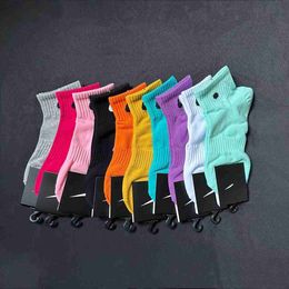 mens socks Women High Quality Cotton All-match classic Ankle Letter Breathable black and white Football basketball Sports Sock freedom choose 10 Colour cotton 65SG