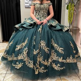 Изумрудно-зеленые платья Quinceanera с оборками Sweet 15 Платье с открытыми плечами и кружевными аппликациями 16 Vestidos De XV Anos