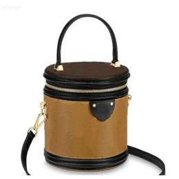 Fashion Lady Leather Zipper Bags Cylinder Cases Toiletry Kits Tote Crossbody Shoulder Purse Women Luxury Designers Branded Bags