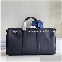 10A Top Luxuryc Handbags Edition Duffle Bag Classic 42Cm All-Black Cowe Travel Lage For Men Real Leather Designer Bags Women Crossb Dhfmc