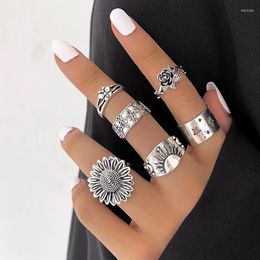 Cluster Rings Vintage Flower Butterfly Set Fashion Punk Carved Star Sun For Women Men Treny Jewellery Anillos Mujer Bague