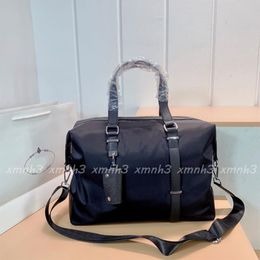 Fashion Large-capacity Travel Bags Designer Men's Luxury Handbags Woman Brands Messenger Fitness Bag241o