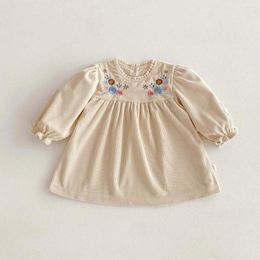 Girl Dresses 2024 Spring Autumn Outfits Baby Embroidery Flower Cotton Puff Sleeves Princess Dress Children Casual Party Corduroy